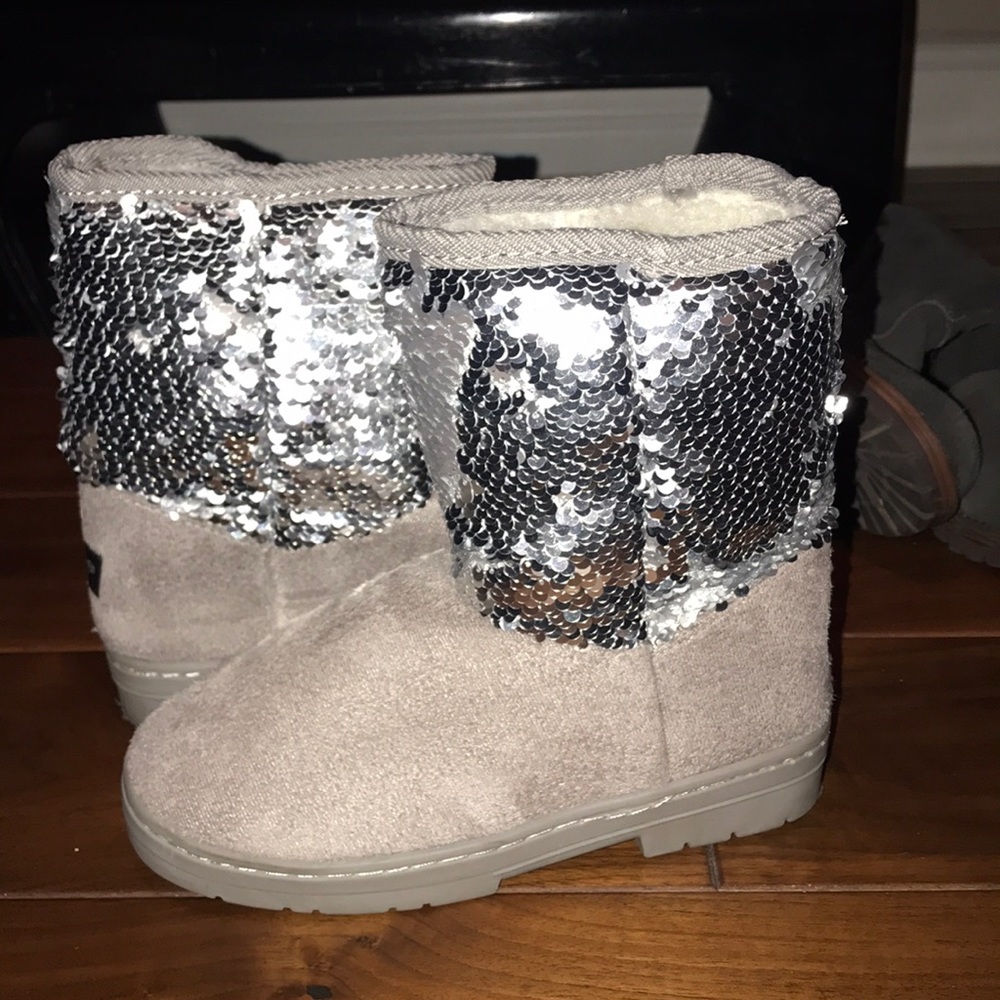 Sparkly winter boots